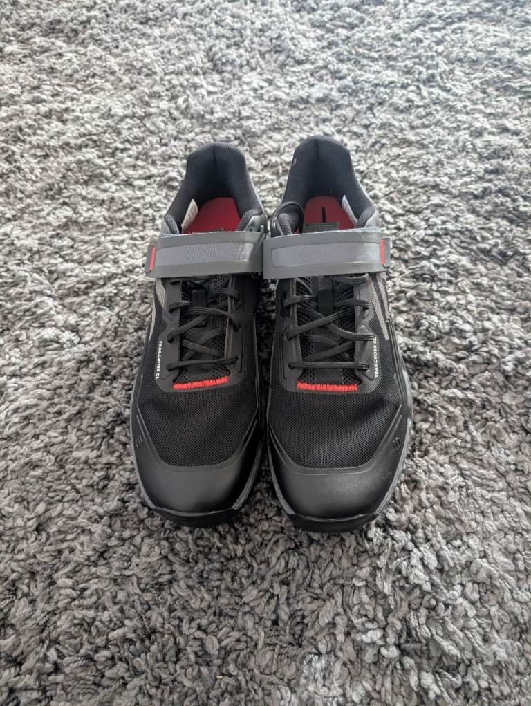 Five Ten Trail cross clip in mountain bike shoes 