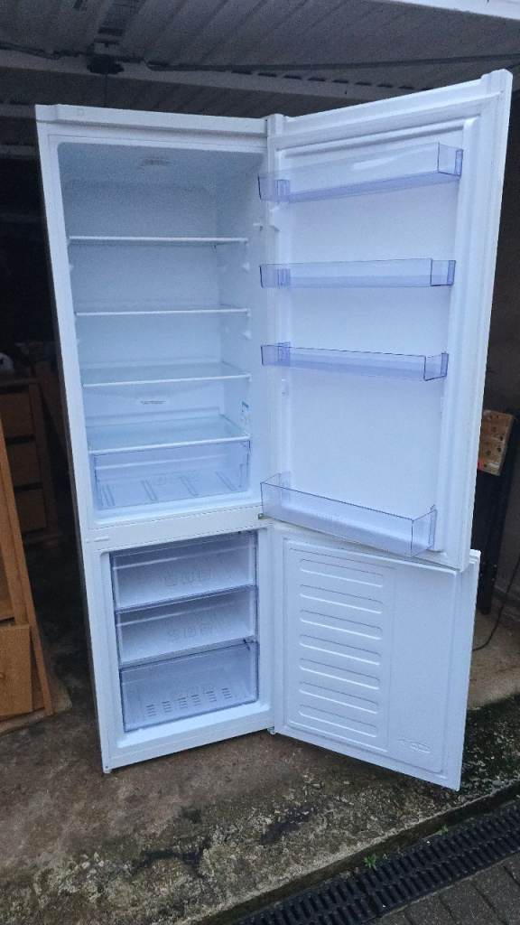 Beko Fridge Freezer  - Great Condition  - Can deliver locally from £7
