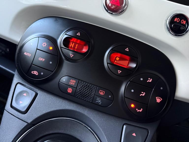 2015 Fiat 500 1.2 Lounge 3dr Dualogic [Start Stop] HATCHBACK PETROL Automatic