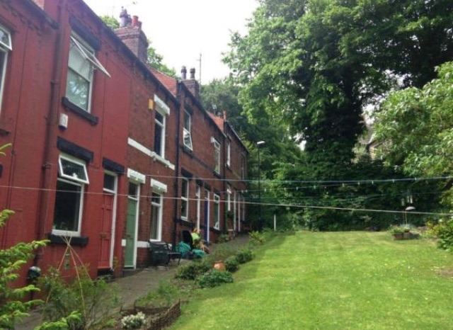 BEAUTIFUL 2 BED HOUSE IN PRIME MEANWOOD/HEADINGLEY LOCATION