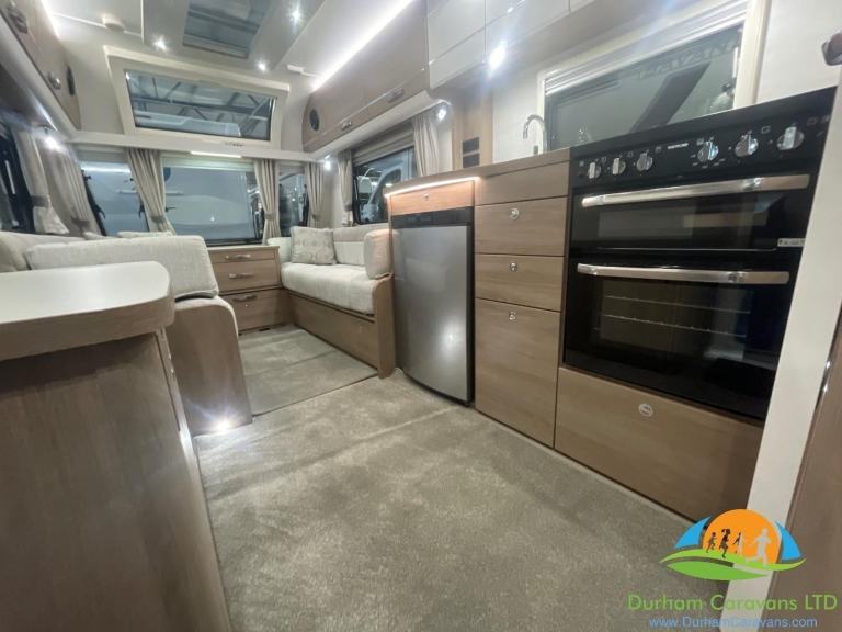 Compass Capiro 520 2021