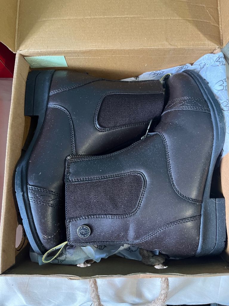 Brown boots for girls 