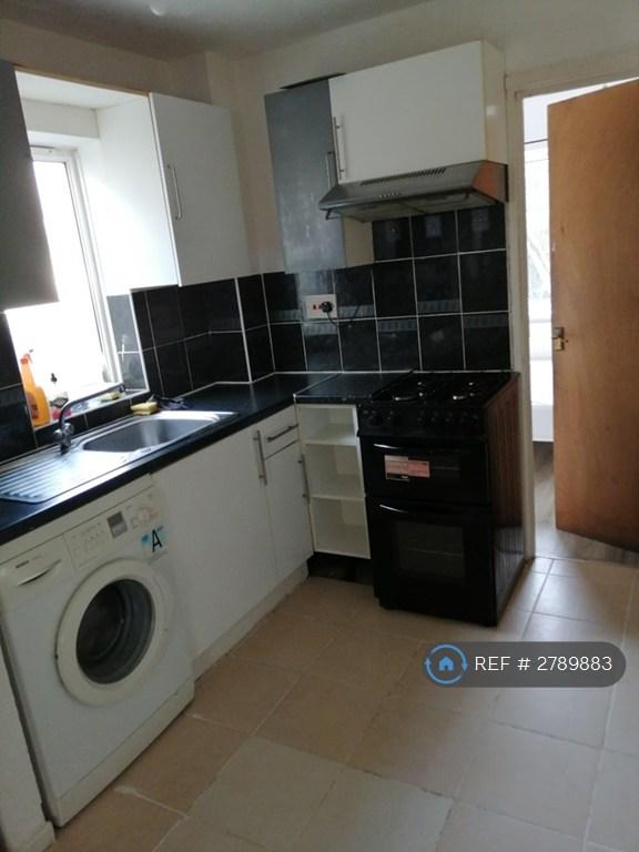 1 bedroom flat in Penlline Street, Cardiff, CF24 (1 bed) (#2789883)