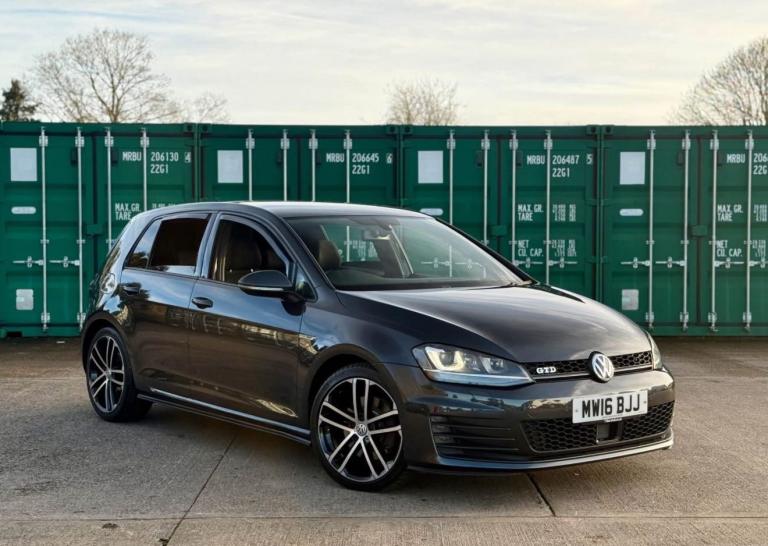 Volkswagen, GOLF, Hatchback, 2016, Semi-Auto, 1968 (cc), 5 doors