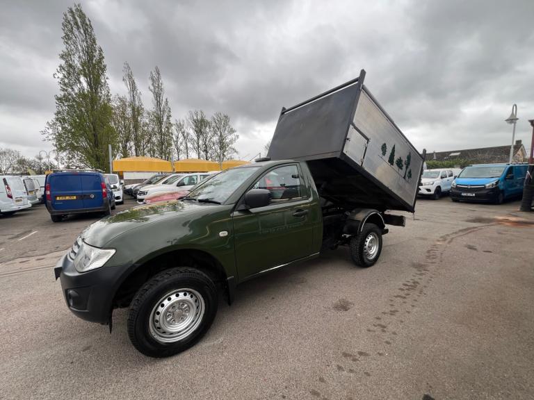 2014 Mitsubishi L200 ARB Tipper Pick Up DI-D 4Work 4WD  Tipper Diesel Manual