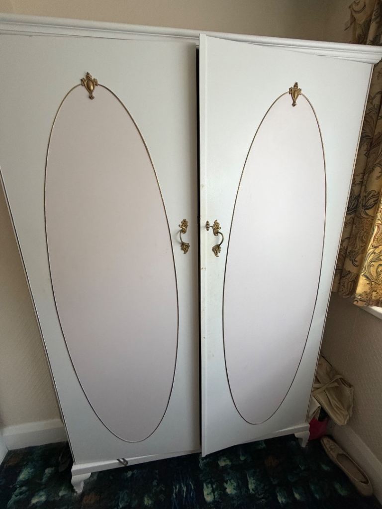 Full 5 piece Vintage Olympus French bedroom suite. Ideal upcycle project. Harrods style. 
