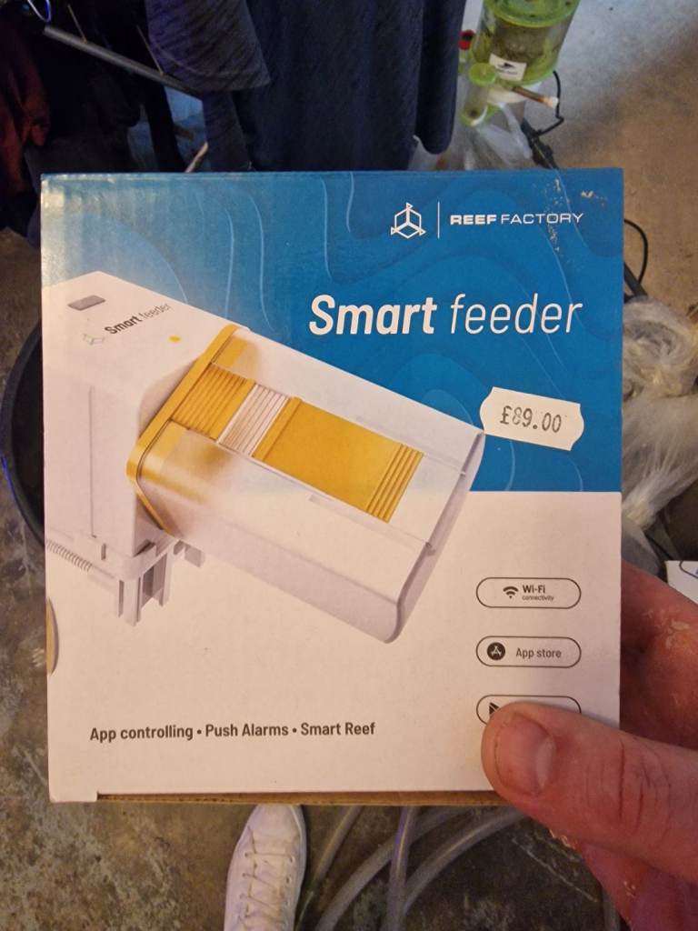 Reef factory aquarium auto feeder