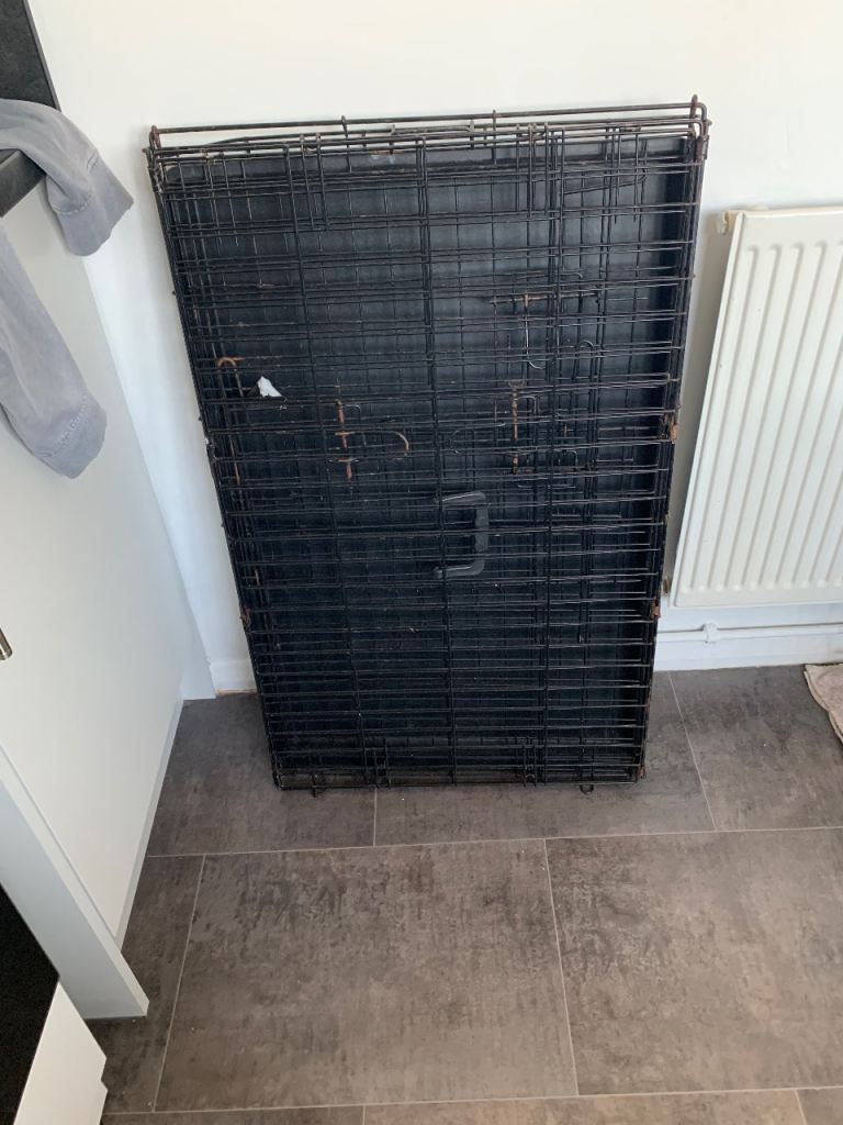 Medium Dog Crate - please read.