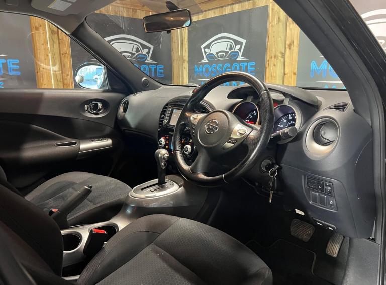 2013 Nissan Juke 1.6 Acenta 5dr CVT [Premium Pack] HATCHBACK PETROL Automatic