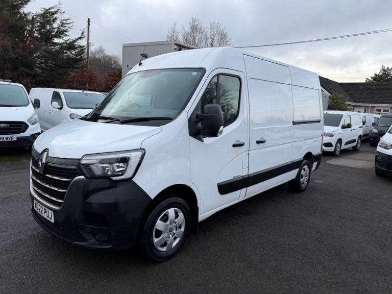 2022 Renault Master MM35dCi 135 Business+ Medium Roof Van PANEL VAN DIESEL Manual