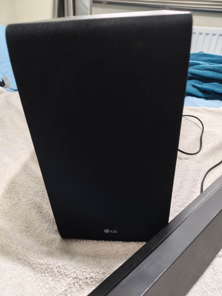 LG Soundbar and Subwoofer - Black, Good Condition
