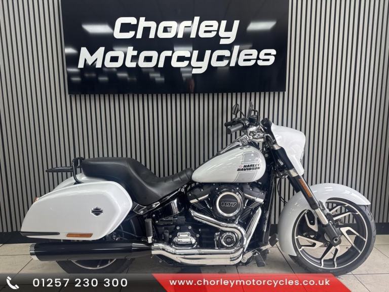 2021 Harley Davidson Sport glide 1745cc FLSB in white with 8100 miles