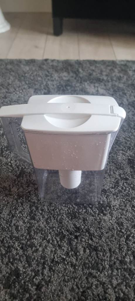 Water filter jug 