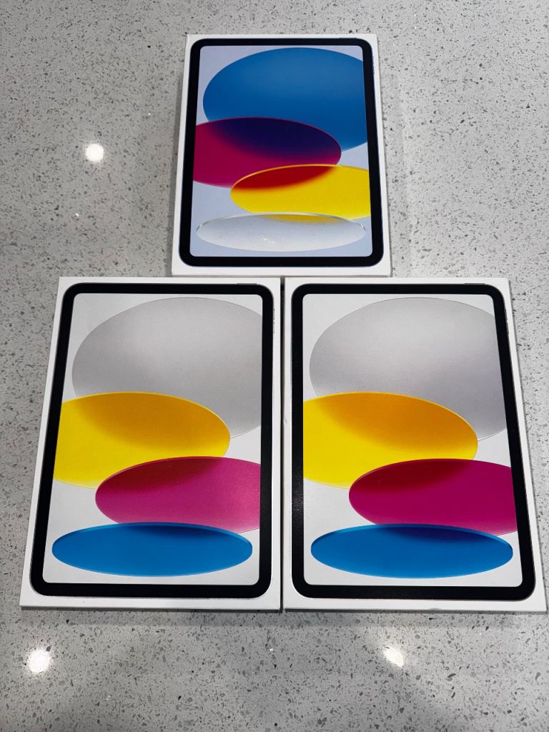 iPad 11 128gb brand new 