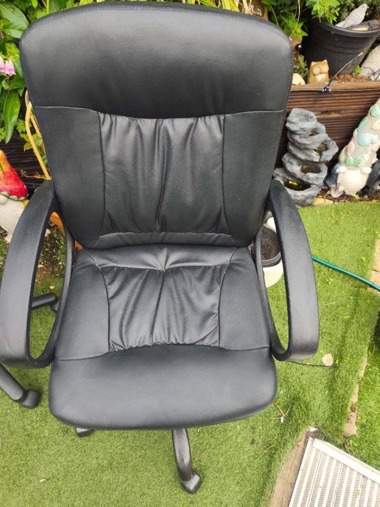 Black leather office gas lift chair 