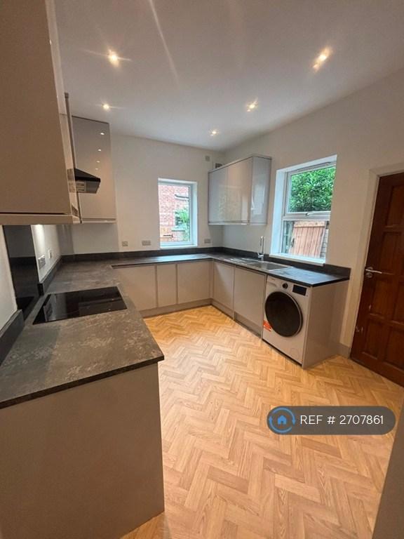 4 bedroom house in St Brendans Road, Manchester, M20 (4 bed) (#2707861)