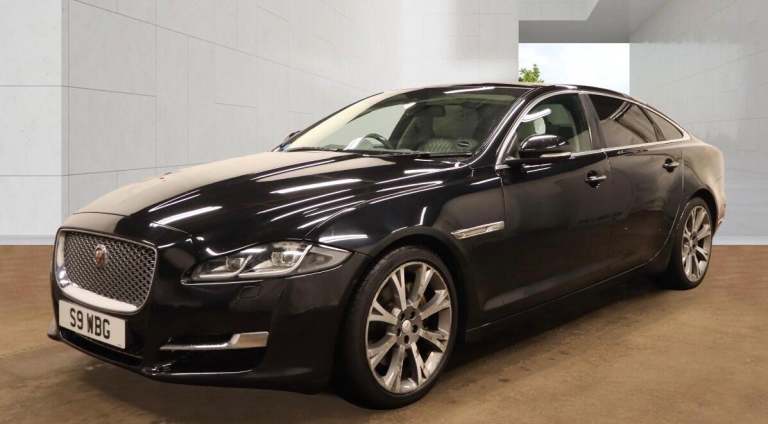 2016 Jaguar XJ 3.0d V6 Portfolio 4dr Auto [LWB] SALOON DIESEL Automatic