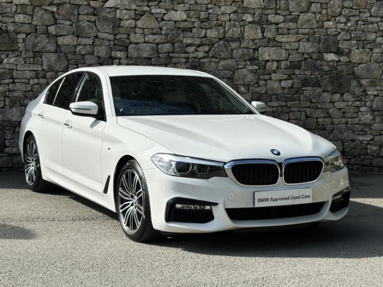 BMW 5 SERIES 520d xDrive M Sport Saloon