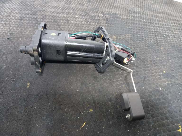Ducati Desertx Fuel Pump 2022-2024 0.9l Unknown 16024421b