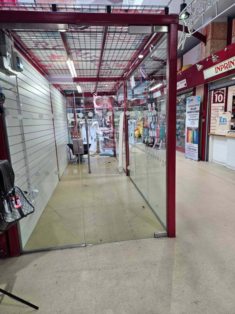 Retail Unit available to rent