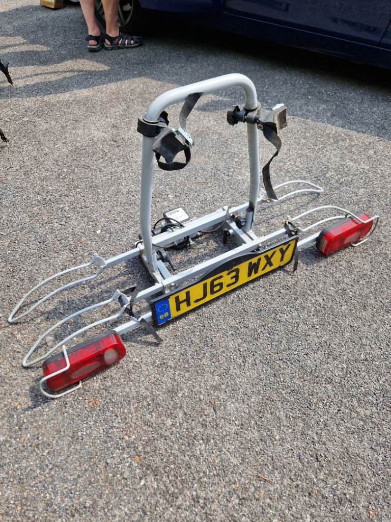 Maypole Tow Bar Mounted 2 Bike Rack with Lights and Number Plate