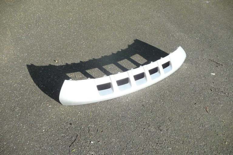 FORD KUGA 2008-12 FRONT BUMPER CENTRE LOWER TRIM PROTECTOR PLATE 8V41-17F771-ABW