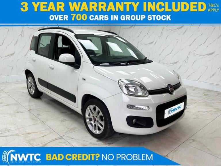 2016 Fiat Panda 1.2 Lounge Hatchback 5dr Petrol Manual Euro 6 (69 bhp) 1 FORMER OWNER Hatchback P...