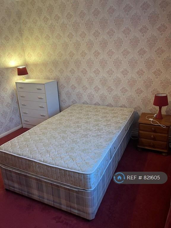 1 bedroom in Waunscil Ave, Bridgend, CF31 (#821605)