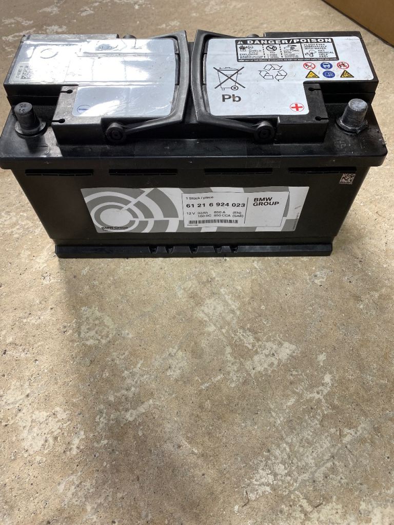 BMW OE AGM original car battery as new 