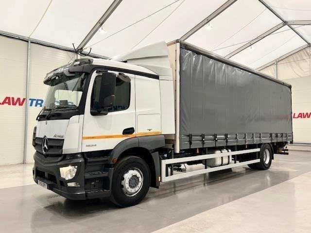 Mercedes Actros 1824 Sleeper Cab Curtainsider  