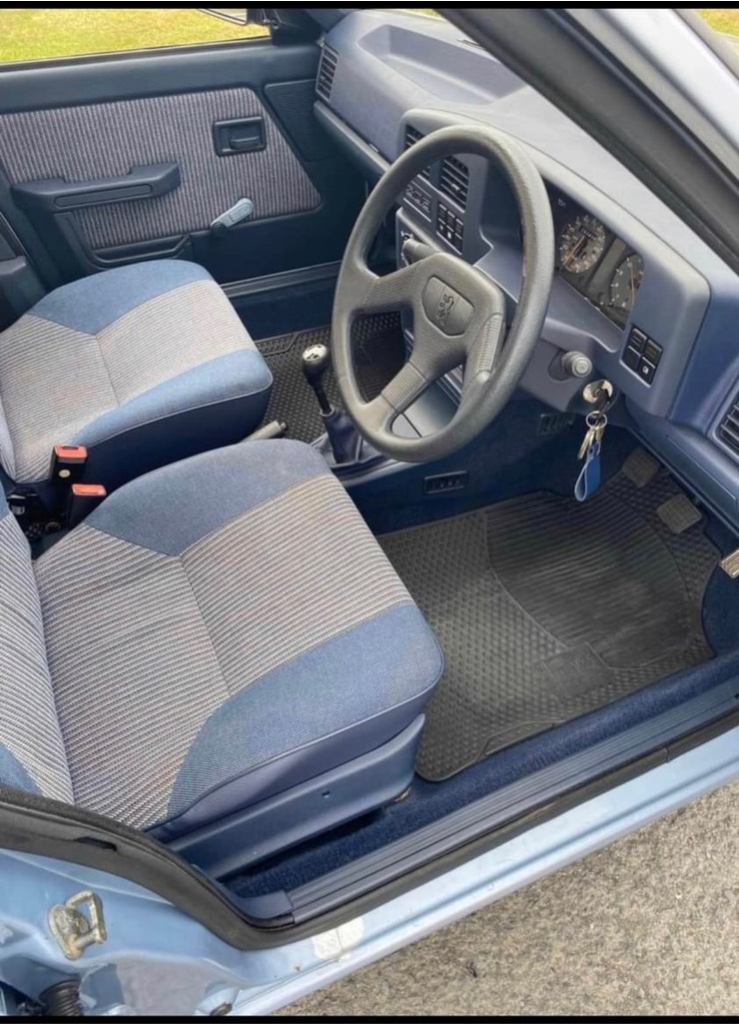 1992 PEUGEOT 309 1.9 GLD