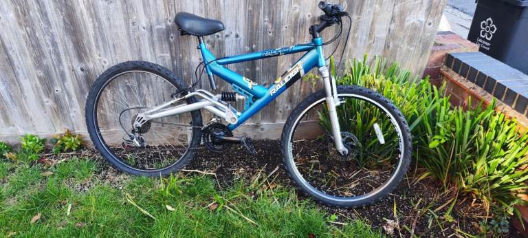 Bike 26 bicycle  disk brakes jump