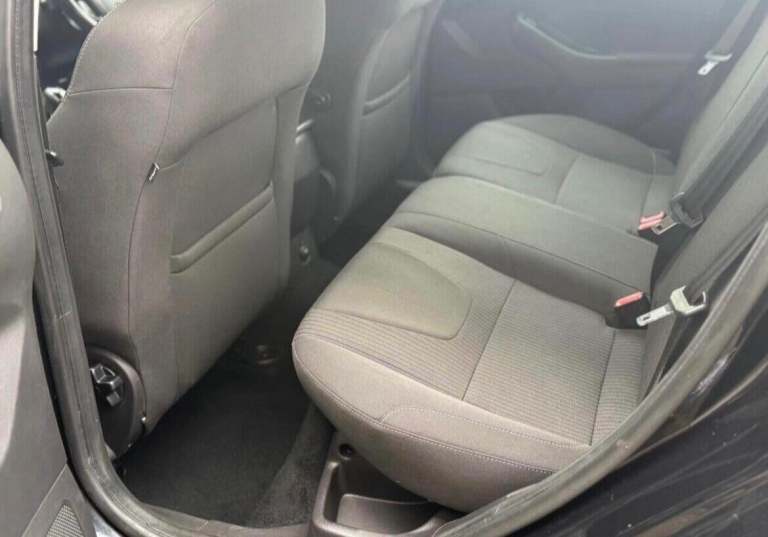 2014 Ford Focus 1.6 TDCi 115 Titanium Navigator 5dr HATCHBACK DIESEL Manual