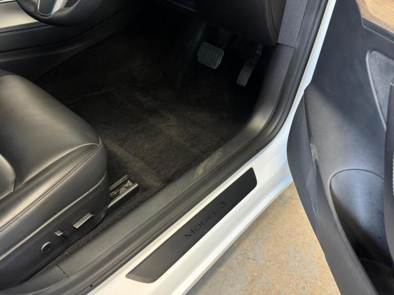 TESLA MODEL 3 (Dual Motor) Long Range Auto 4WDE 4dr 2021