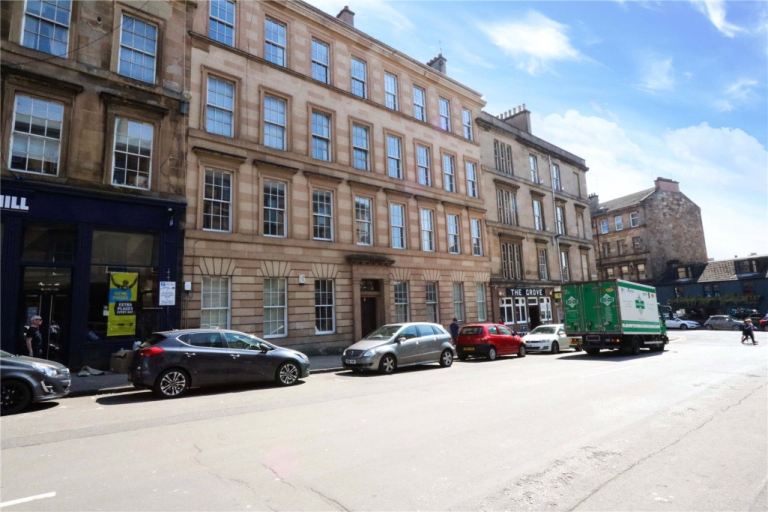 **To Let** Finnieston HMO 4 Bed Flat 