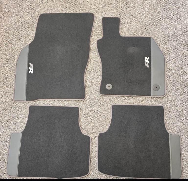 Genuine Seat Leon FR car mats