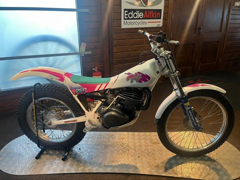 1987 YAMAHA TY250  MONO TRIALS BIKE