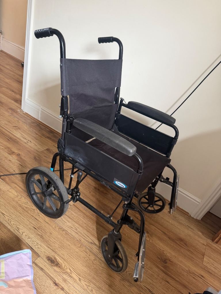Lomax Lightweight Folding Wheelchair – Used Condition