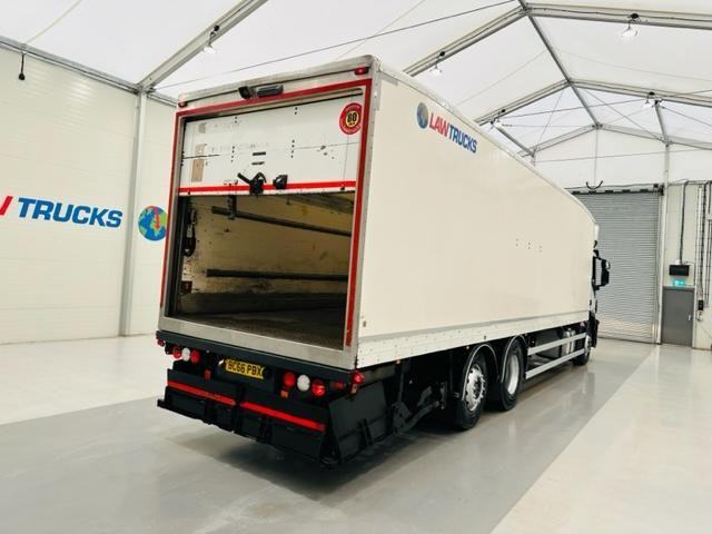 Iveco Stralis 310 Euro 6 6x2 Box Van