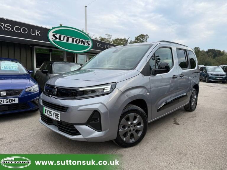 2025 Vauxhall Combo Life Electric 52kWh Ultimate MPV 5dr Electric Auto (7.4kW Charger) (136 ps) M...