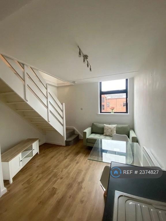 1 bedroom flat in The Chandlers, Leeds, LS2 (1 bed) (#2374827)