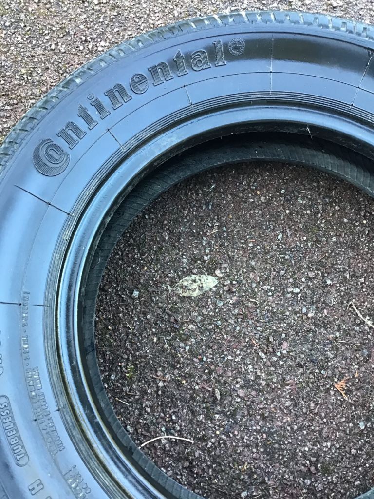 195 65R 15 CONTINENTAL TYRE. NO DAMAGE OR PUNCTURE REPAIRS - POST OR COLLECT WEYBRIDGE SURREY