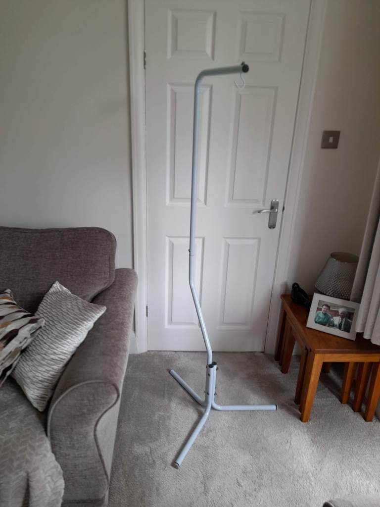 Bird Cage Stand
