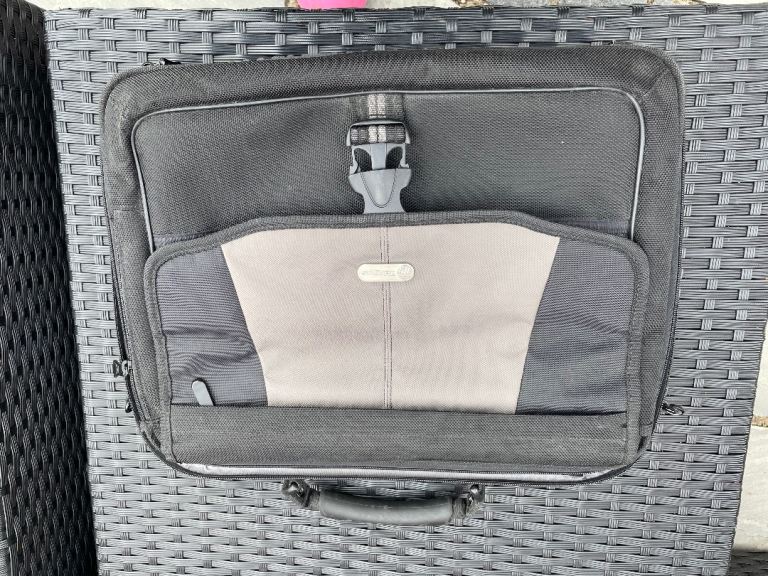 Laptop Bag with Shoulder Strap – Good Condition