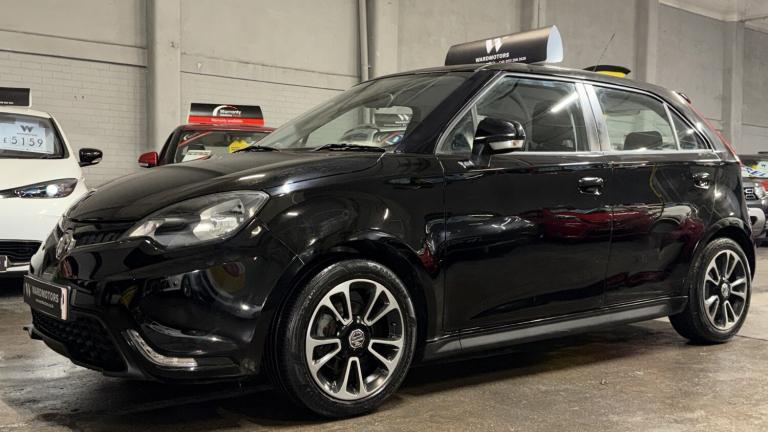 MG MG3 1.5 VTi-TECH 3Style Black 5dr LOWMILES+LEATHER+CRUISE 2016