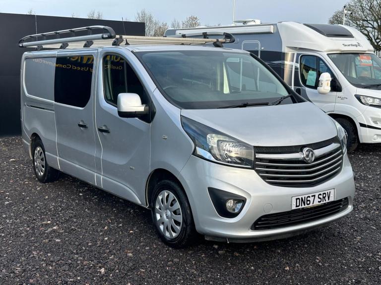 2017 Vauxhall Vivaro 1.6 CDTi 2900 BiTurbo ecoTEC Sportive Crew Van L2 H1 Euro 6 (s/s) 5dr (6 Se ...