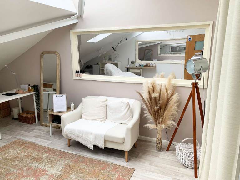   Beauty Room | Creative Space | Commercial Studio in Wimbledon South West London SW19
