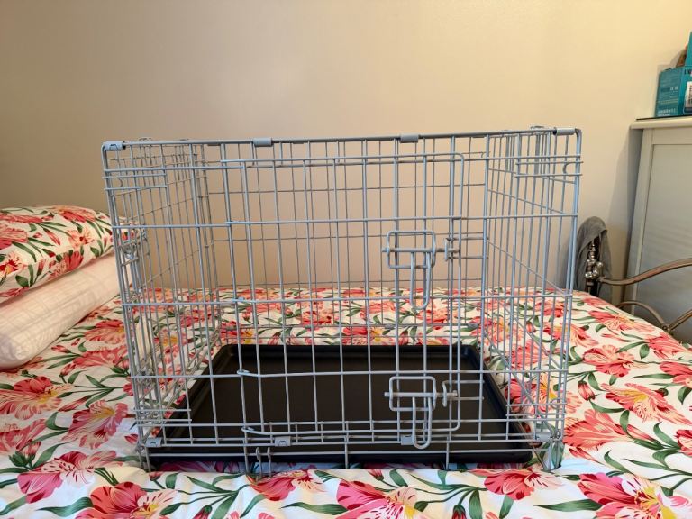 Brand new pet crate SMALL