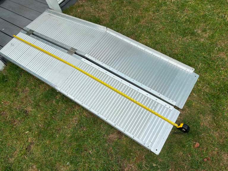 Trailer / car ramp 