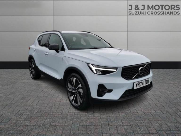  Volvo XC40 2.0 B4P Plus Dark 5dr Auto Petrol